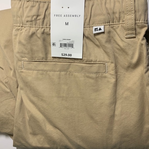 Free Assembly Men's Cargo Joggers - Picture 7 of 7